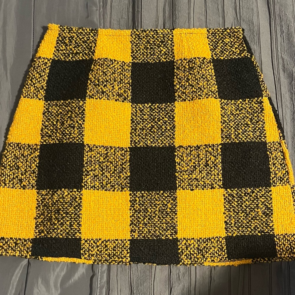 Plaid mini skirt